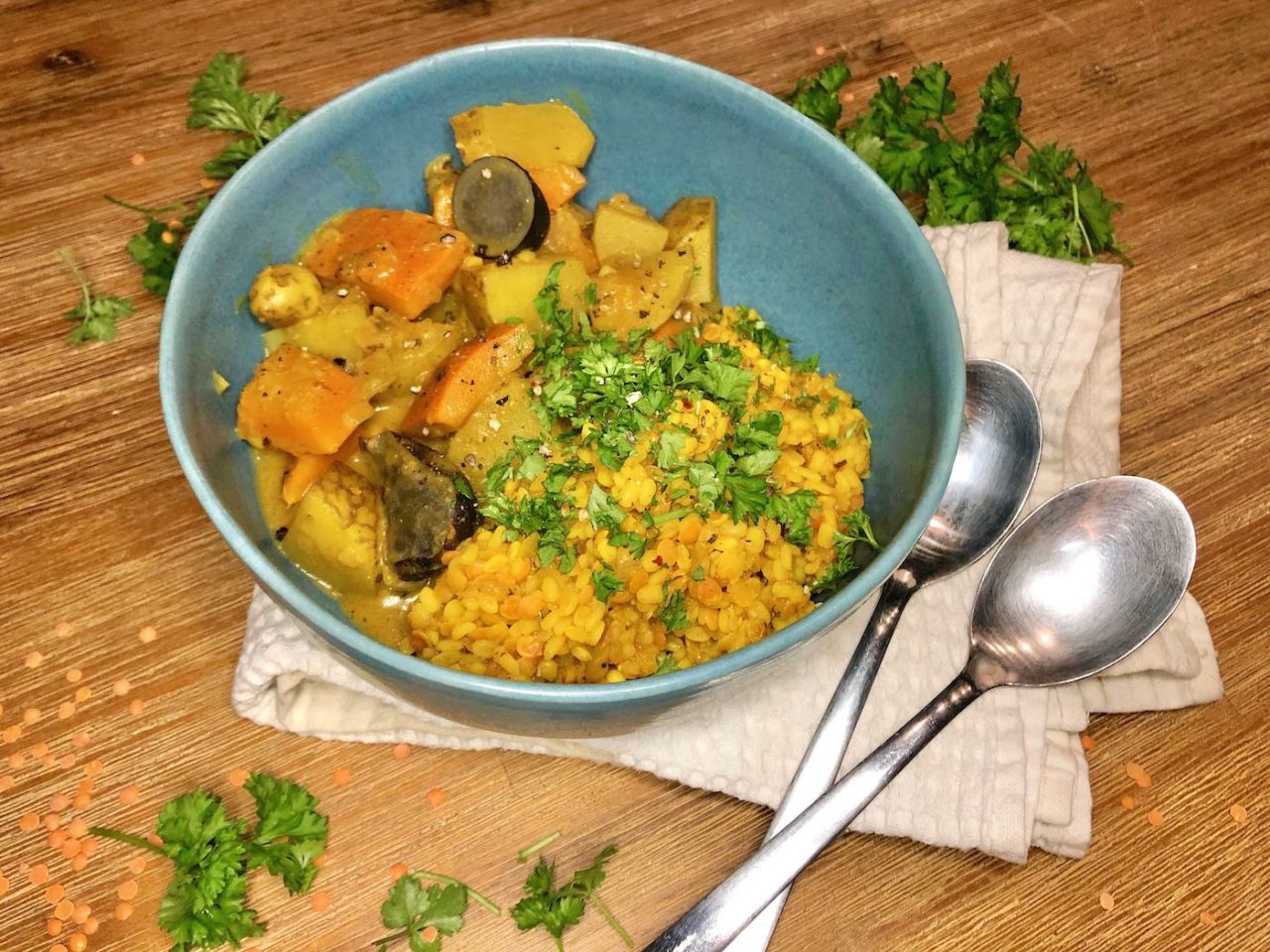 Indisches Dal mit Kartoffel-Kürbis-Curry | Katinka Ehret